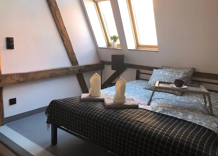 Livingroom 4A Self Check-In 24H