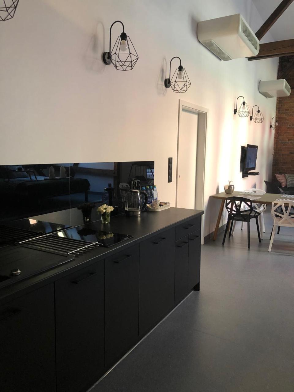 Livingroom 4a Self Check-in 24h Apartment