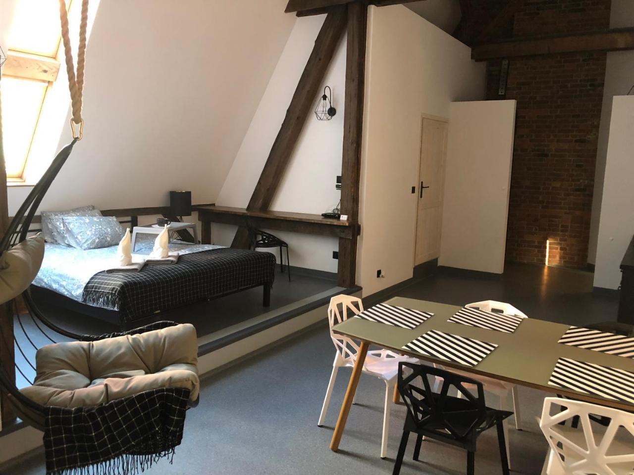 Livingroom 4a Self Check-in 24h * Katowice